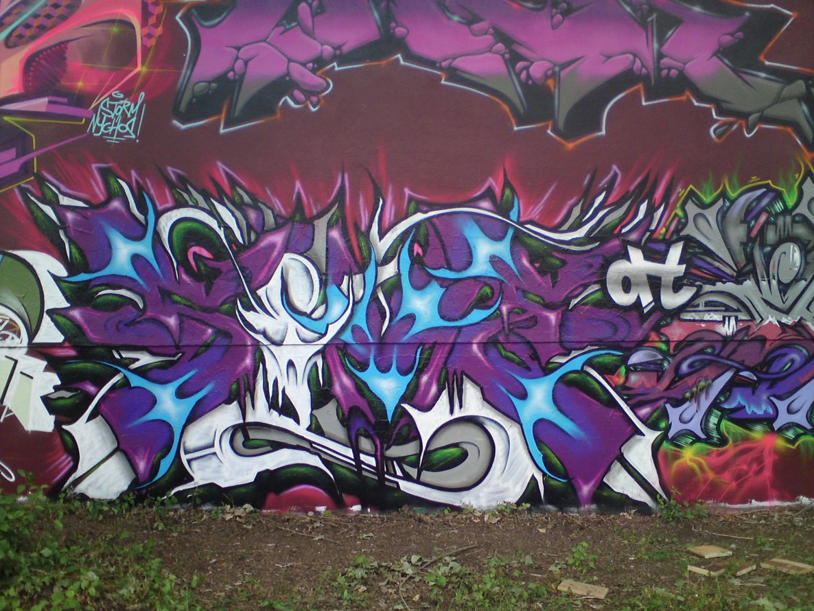 Graffiti Wall - Photo by JJoe - sime