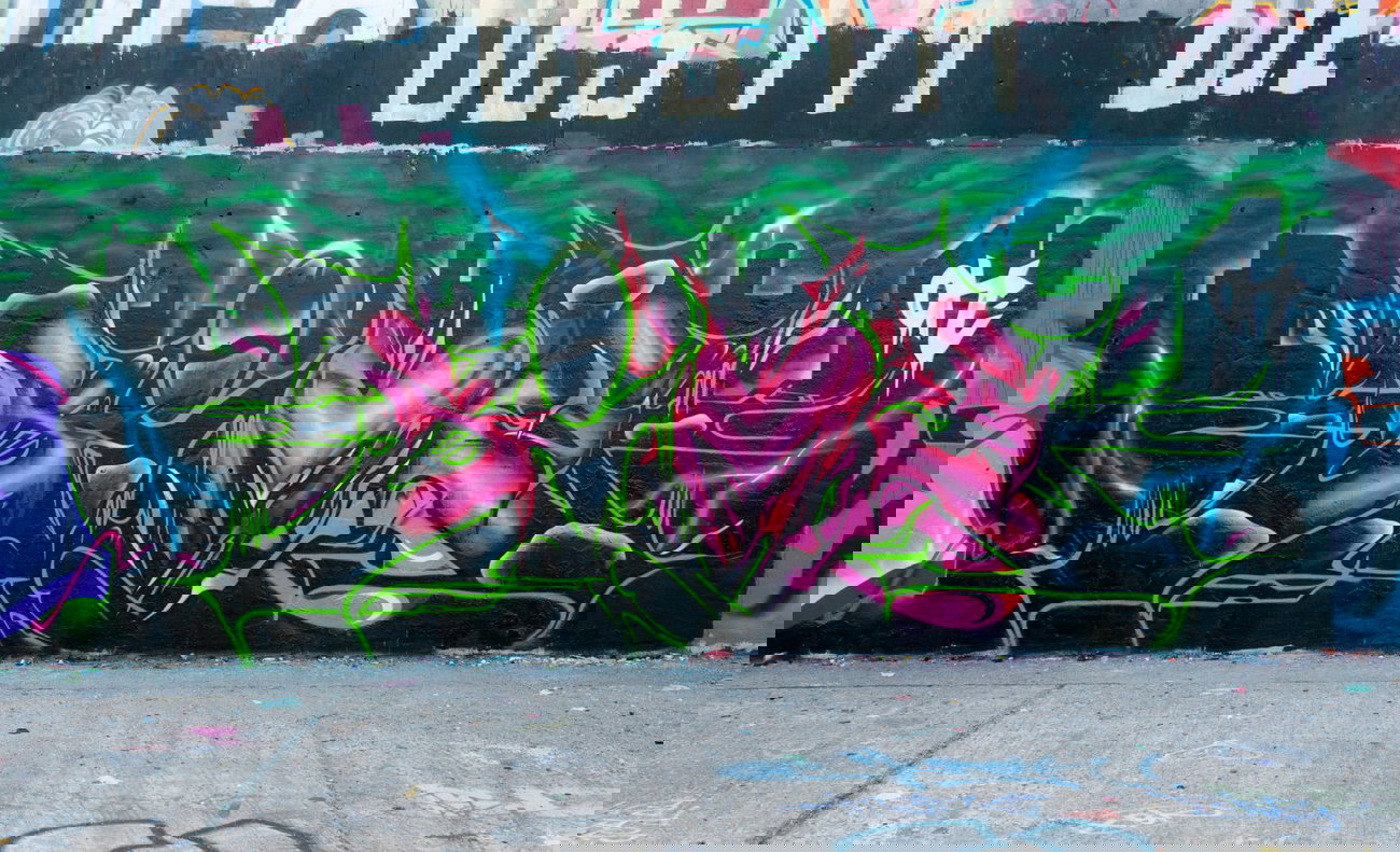 Graffiti Wall - Photo by JJoe - sime