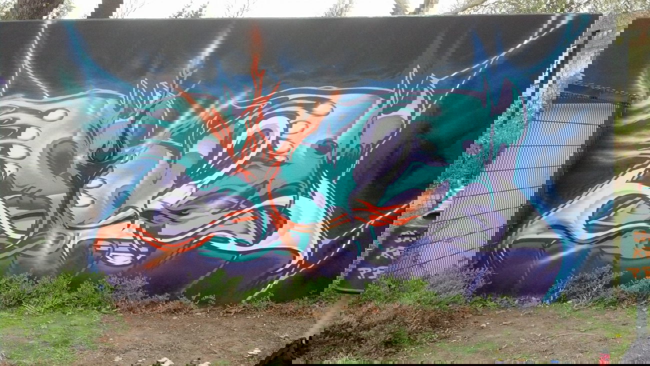 Graffiti Wall - Photo by JJoe - Sime