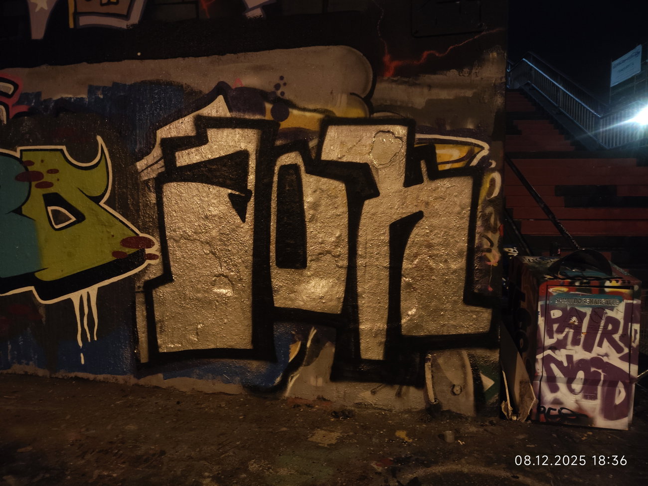 Graffiti Bombing in Leipzig - Photo by JOK