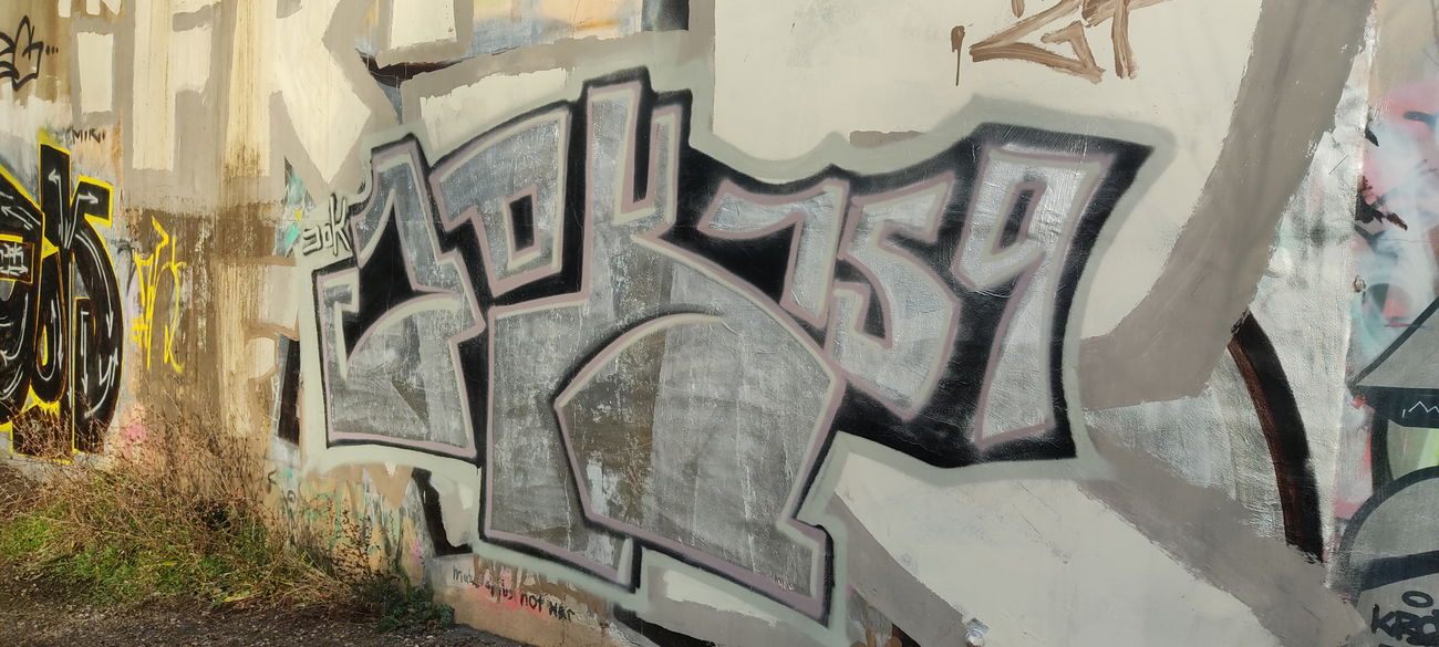 Graffiti Bombing in Leipzig - Photo by JOK (2024)