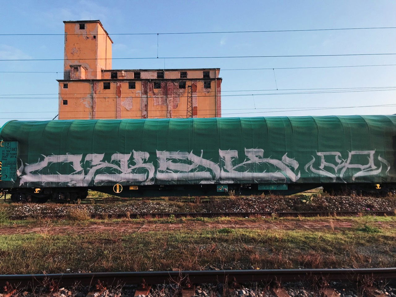 Graffiti Train - Photo by JackPA