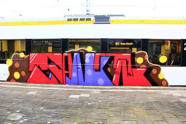 Graffiti Train - Photo by Jacques - Fancy, GBR
