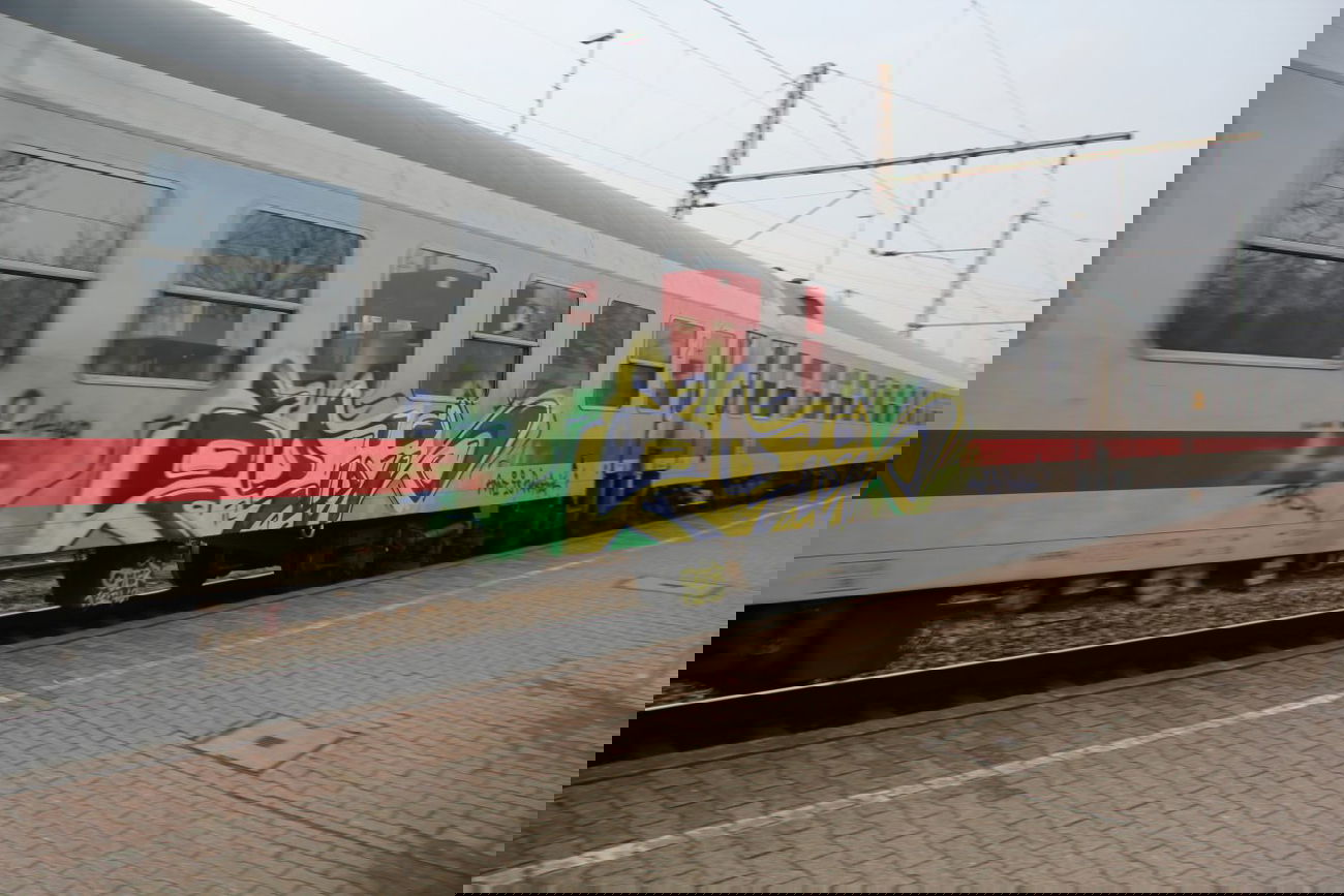 Graffiti Train - Photo by Jacques - Ogier, Intercity (2014)