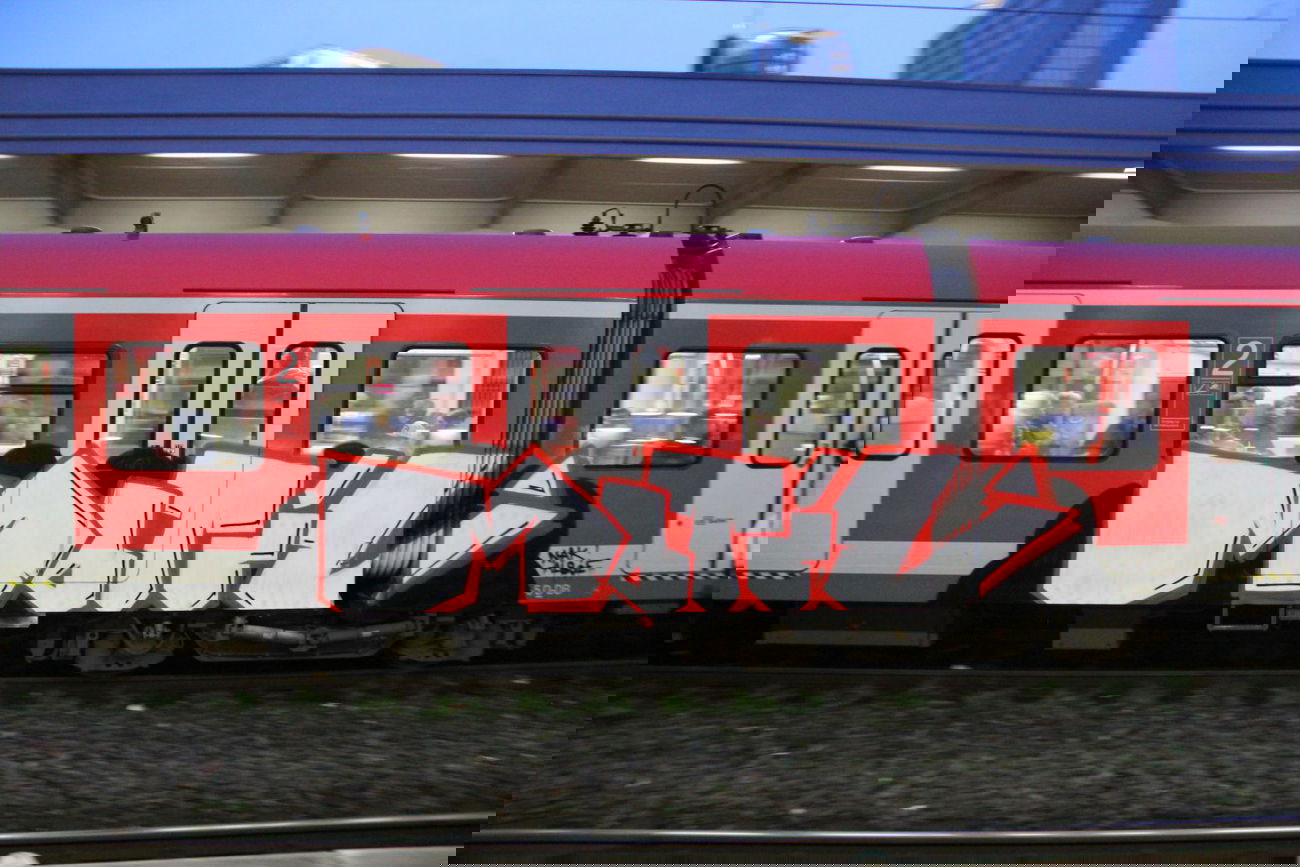 Graffiti Train - Photo by Jacques - Motiv (2014)