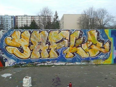 Graffiti Wall - Photo by Jafulin