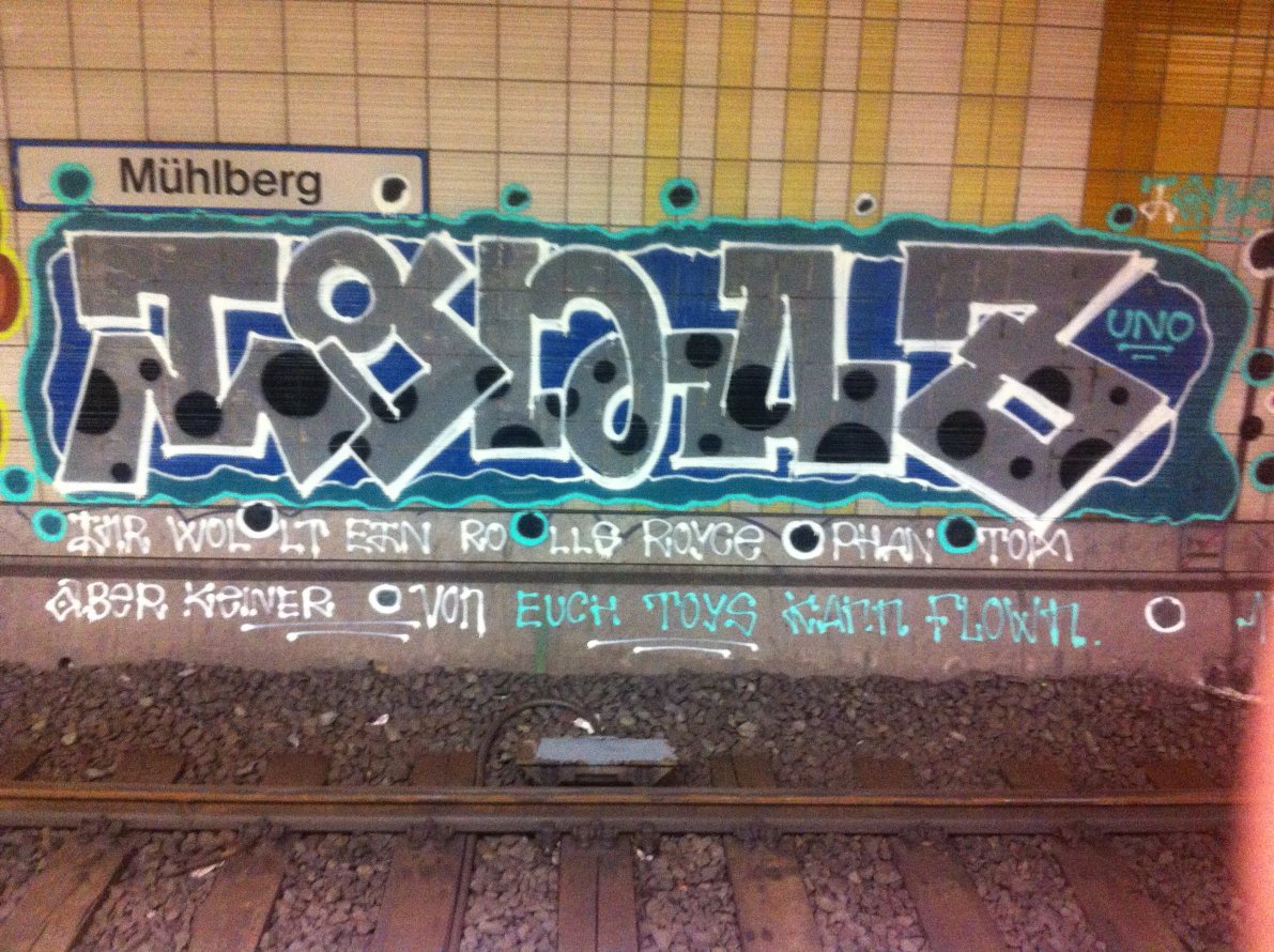 Graffiti Wall - Photo by JangoAsyl - Ignaz