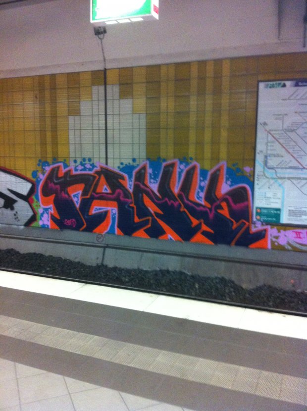 Graffiti Bombing - Photo by JangoAsyl - tank, mühlberg (2013)