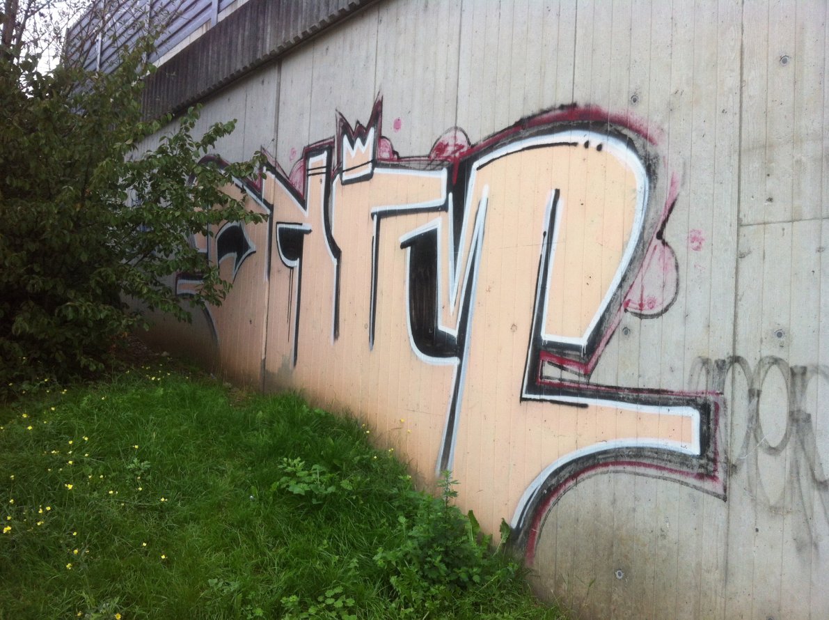 Graffiti Bombing in Frankfurt - Photo by JangoAsyl - onim, iaa, cbc