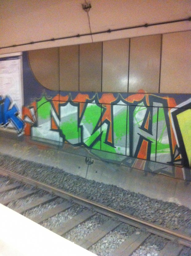 Graffiti Bombing in Frankfurt - Photo by JangoAsyl - nwh, pse, cpuk
