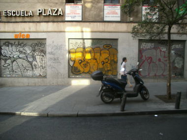 Graffiti Bombing in Madrid - Photo by JangoAsyl - Neko