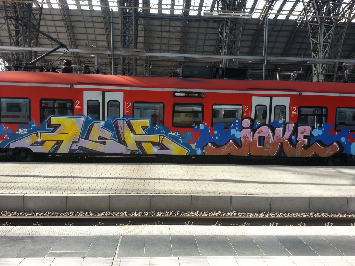 Graffiti Train in Frankfurt - Photo by JayHardwood - Ash, Joke