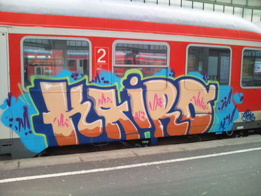 Graffiti Train - Photo by JayHardwood - kairo