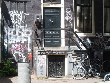 Graffiti Wall - Photo by JayHardwood - OGS