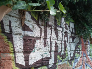 Graffiti Wall in Hamburg - Photo by JayHardwood - Punks