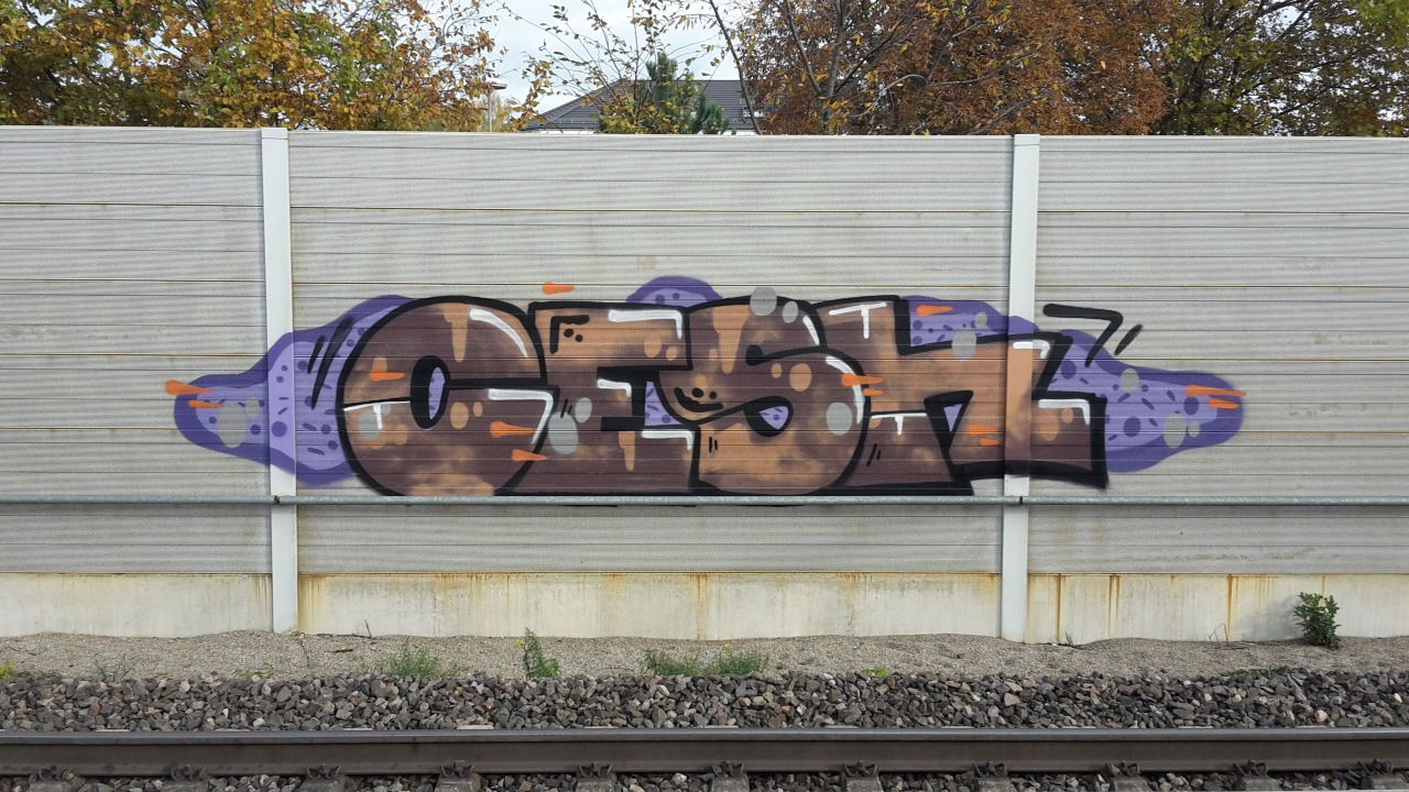 Graffiti Wall - Photo by JemandAnders - cesh