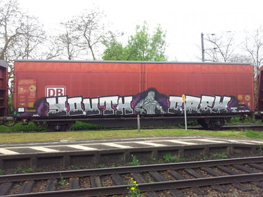 Graffiti Train - Photo by JemandAnders - YOUTH, CREW
