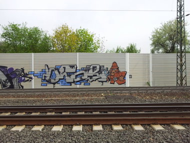 Graffiti Wall - Photo by JemandAnders - deor