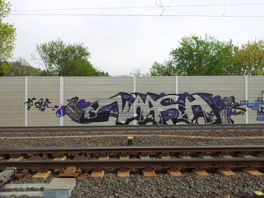 Graffiti Wall - Photo by JemandAnders - naash