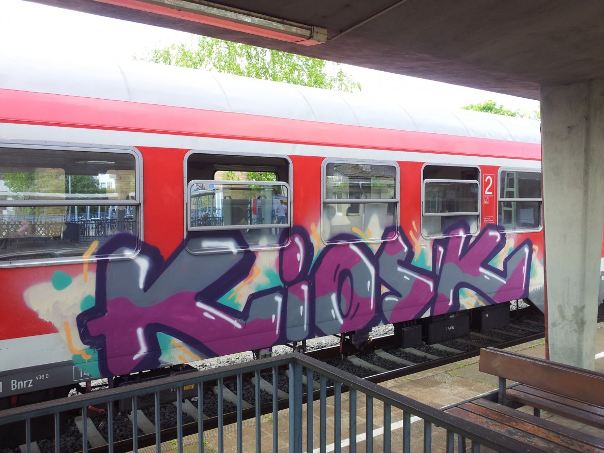 Graffiti Train - Photo by JemandAnders - kiosk