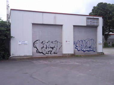Graffiti Wall - Photo by JemandAnders - bash, watch, JSK