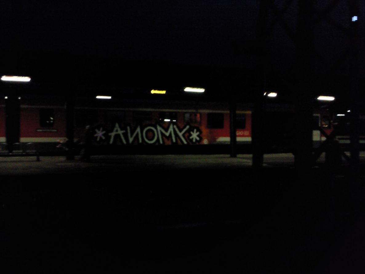 Graffiti Train - Photo by JemandAnders