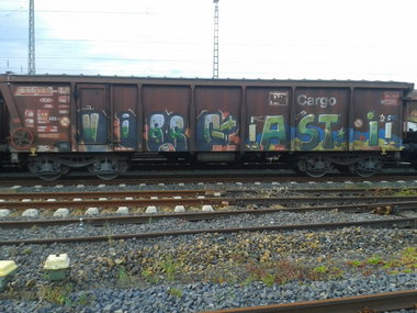Graffiti Train - Photo by JemandAnders - vibro, asti, fr8