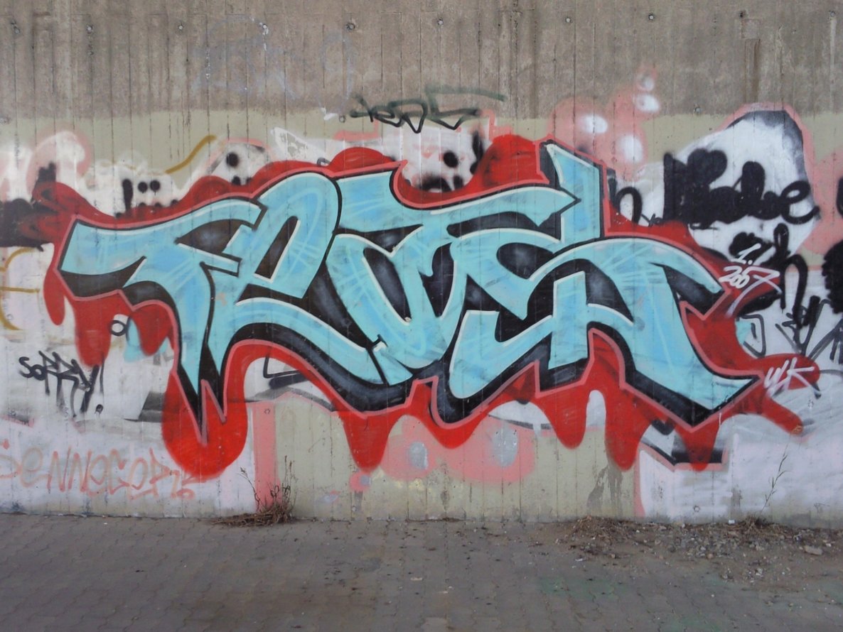 Graffiti Wall - Photo by JemandAnders - feas