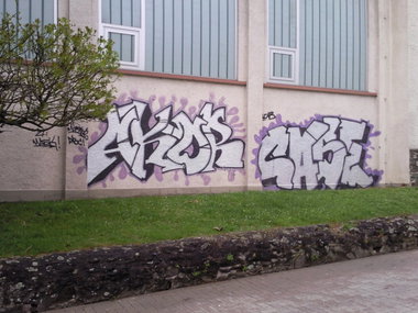 Graffiti Bombing - Photo by JemandAnders - akor, case, PBC