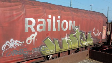 Graffiti Train - Photo by JemandAnders - justy, ahorn, joker