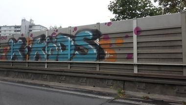 Graffiti Bombing - Photo by JemandAnders - X-KÖDS