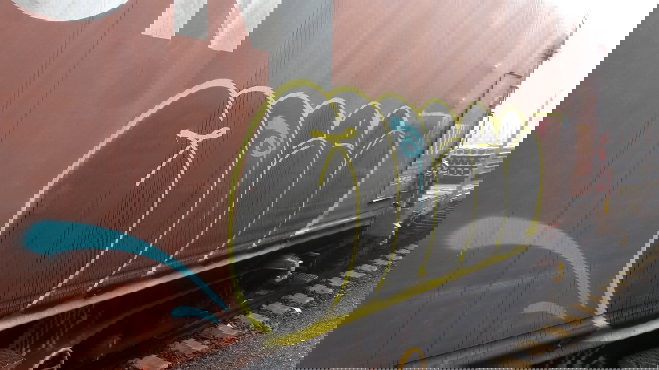 Graffiti Train - Photo by JemandAnders - moses, fr8, Freight