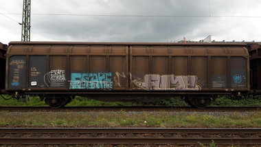 Graffiti Train - Photo by JemandAnders - fume, fr8, Freight