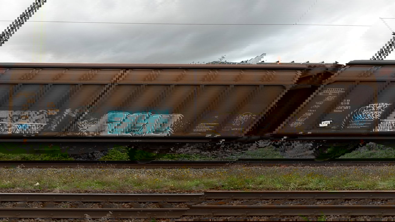 Graffiti Train - Photo by JemandAnders - fume, fr8, Freight