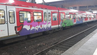 Graffiti Train - Photo by JemandAnders
