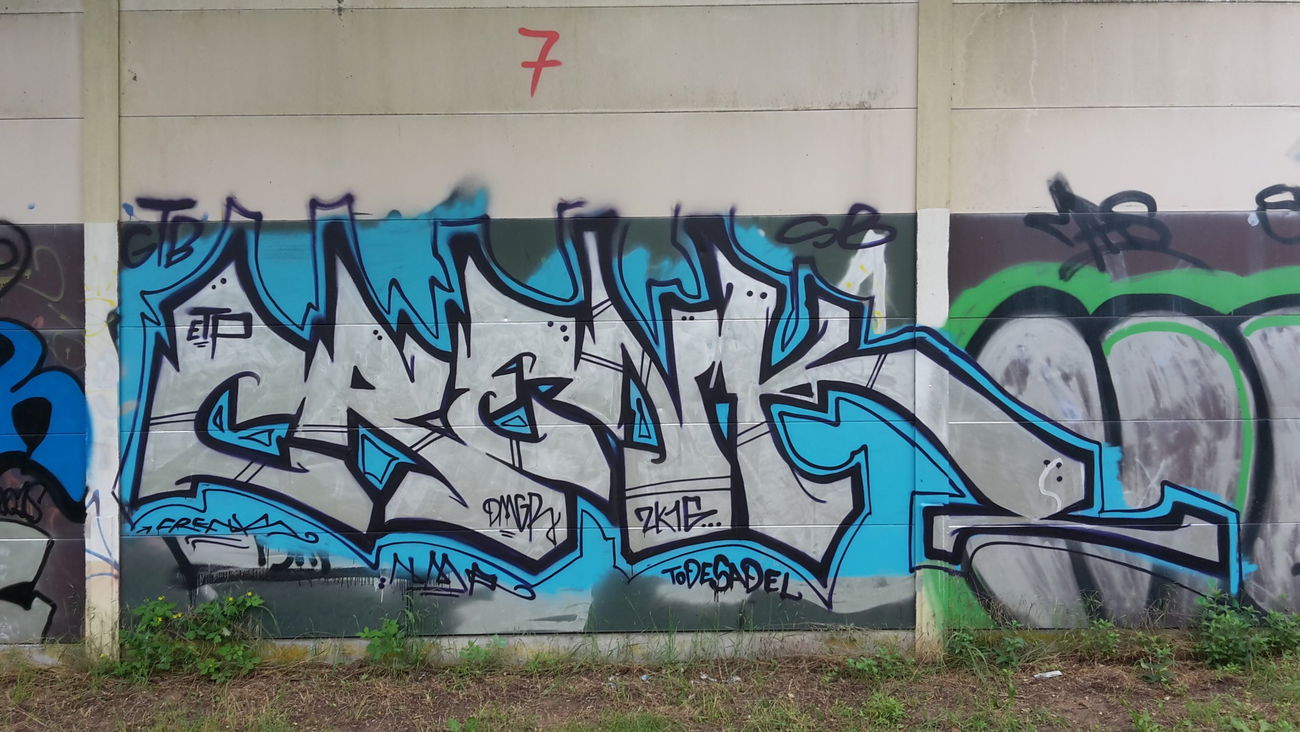 Graffiti Wall - Photo by JemandAnders