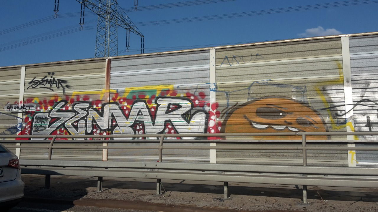 Graffiti Wall - Photo by JemandAnders - semar, ghost