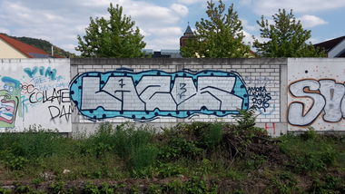 Graffiti Wall - Photo by JemandAnders - lazor