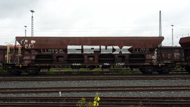 Graffiti Wall - Photo by JemandAnders - cpux, Freight, fr8