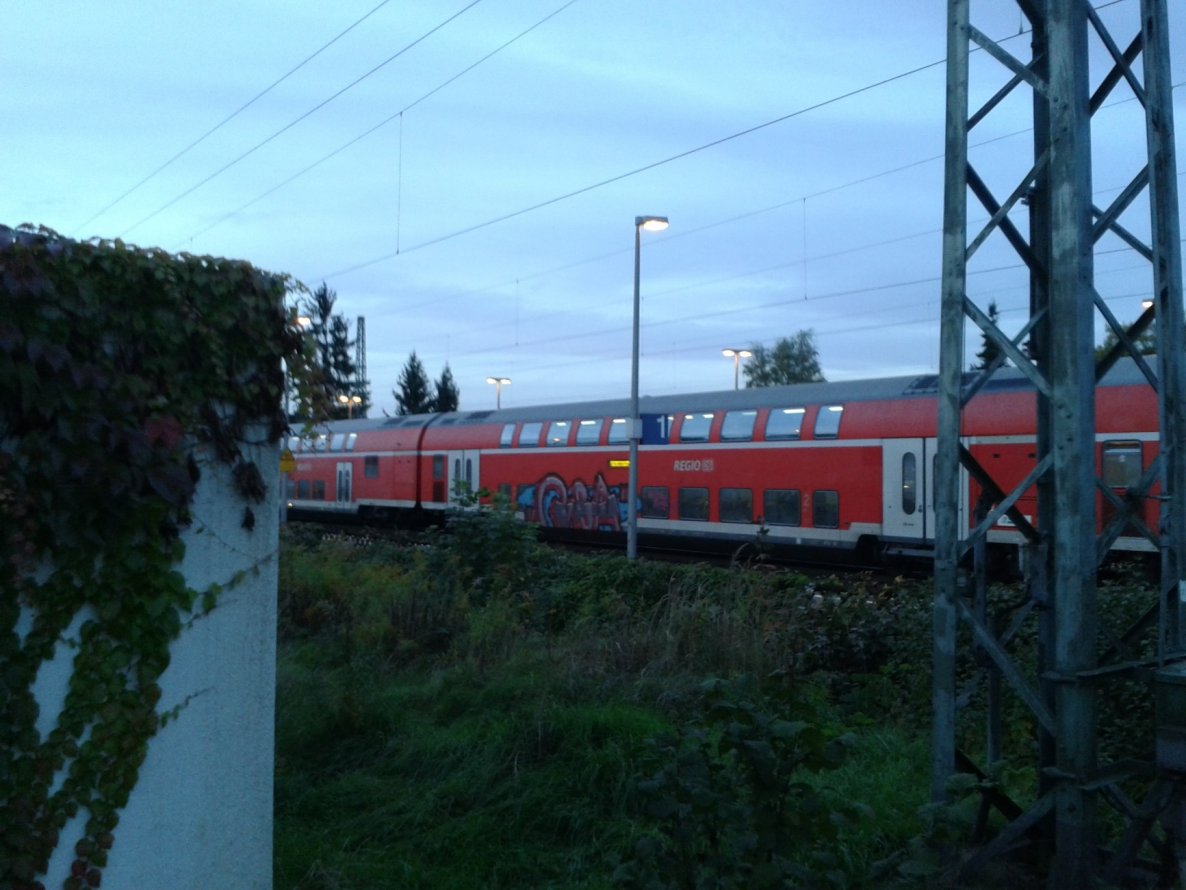 Graffiti Train - Photo by JemandAnders - QBA