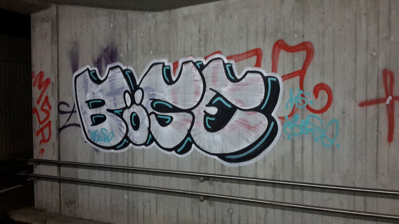 Graffiti Bombing - Photo by JemandAnders - böse