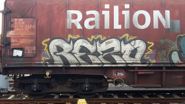 Graffiti Train - Photo by JemandAnders - rezo, Freight, fr8