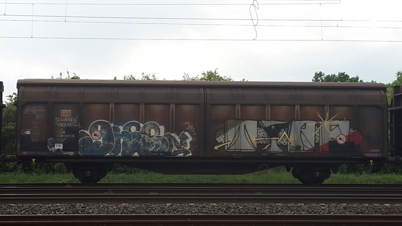 Graffiti Train - Photo by JemandAnders - fr8, Freight