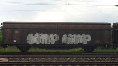 Graffiti Train - Photo by JemandAnders - limp, fr8, Freight