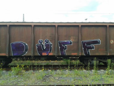 Graffiti Train - Photo by JemandAnders - DÜFF, fr8, Freight