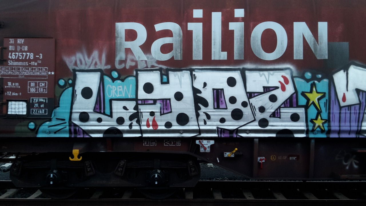 Graffiti Train - Photo by JemandAnders - LYPZ, Freight, fr8