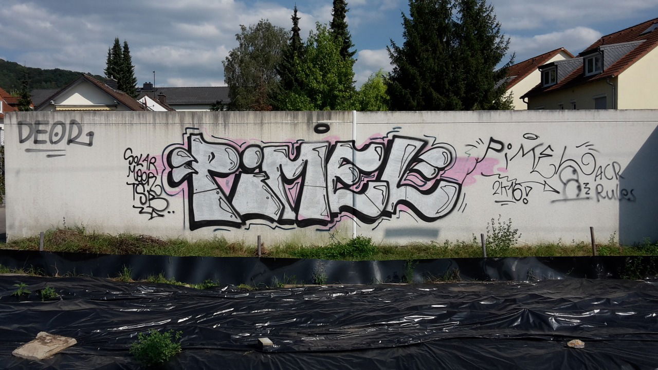 Graffiti Wall - Photo by JemandAnders - pimel