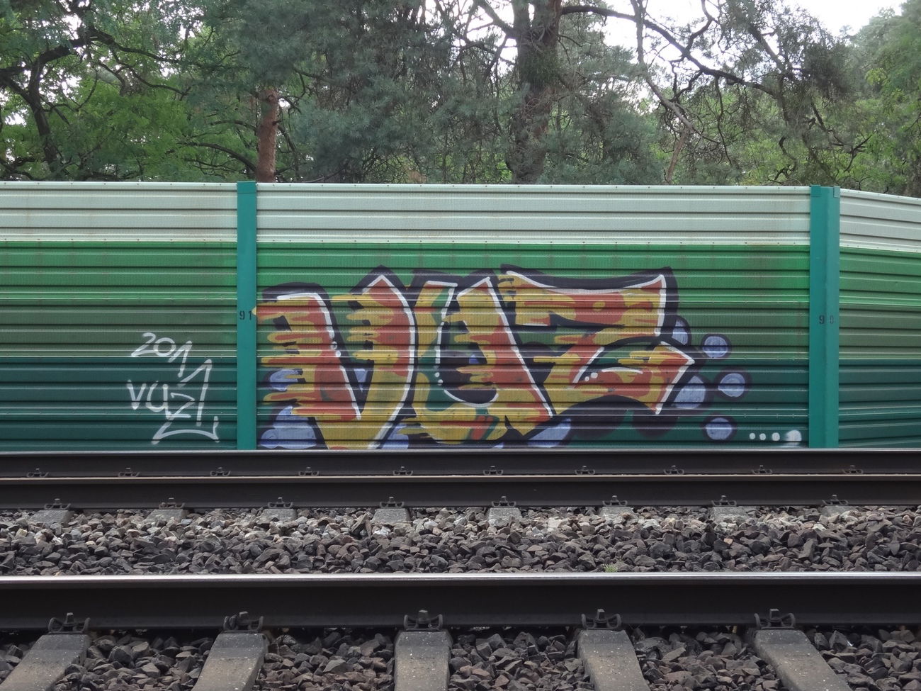 Graffiti Bombing - Photo by JemandAnders - VUZ