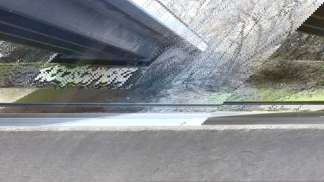 Graffiti Bombing - Photo by JemandAnders - WELTSCHMERZ