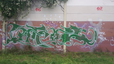 Graffiti Photo by JemandAnders - lazor